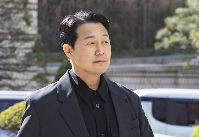 증인 출석하는 배우 박성웅 (사진=연합뉴스 제공)