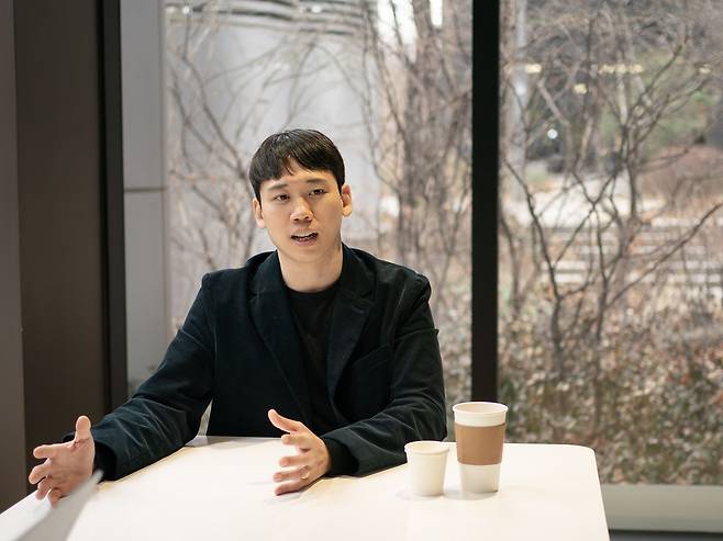 팽 대표는 모빌리티 사업을 하던 시절 보유한 개발력과 운영 리소스를 가지고 가장 잘할 수 있는 IT 컨설팅 일을 시작했다. ©폴인, 박일규