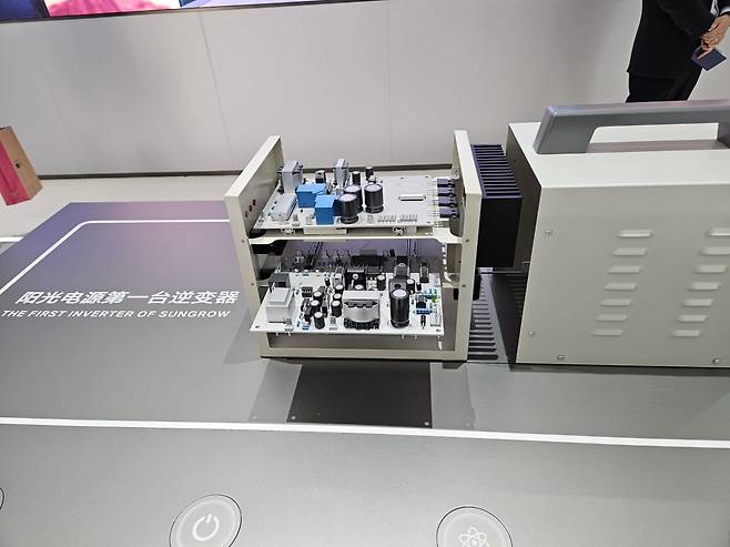 한국수소연합과 포스코홀딩스, 포스코, 에어리퀴드, 효성중공업, SK이노베이션E&S, 현대자동차 관계자들이 중국 안후이성 허페이시에 위치한 인버터·전해조 기업 선그로우 본사를 방문했다.