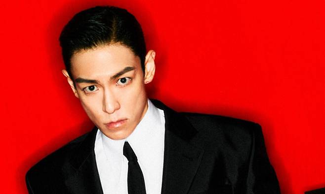 가수 탑. 탑스팟픽쳐스