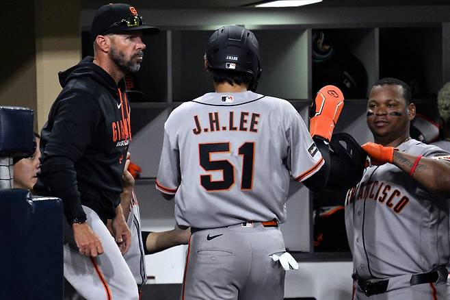 이정후의 뒷모습. AFP연합뉴스