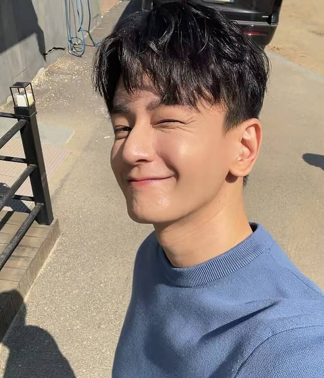 ▲ 배우 임주환이 연극 포스터 촬영 근황을 전했다. 출처|임주환 인스타그램