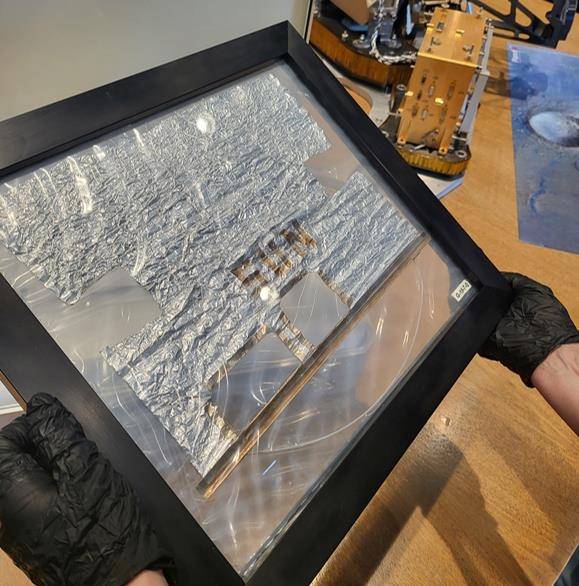 달에 설치됐던 스위스제 장치의 일부 (베른=연합뉴스) 김지헌 기자 = 아폴로 11호의 달 착륙 당시 달에 설치됐던 스위스제 태양풍 구성 측정기의 일부. 스위스 베른대학교에서 보관 중이다. 2026.4.8
jk@yna.co.kr