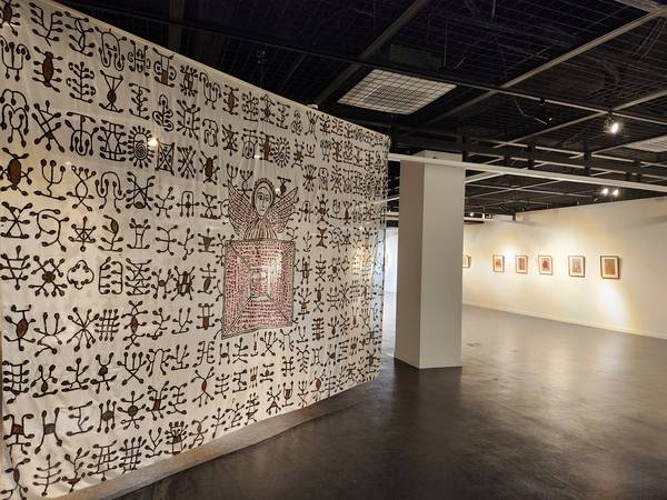 16일까지 국립창원대학교 박물관 내 조현욱 아트홀에서 뤄치 작가 초대전이 열린다. /류민기 기자