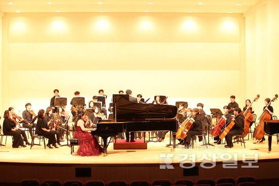 ▲ 울산대학교 음악학부 제13회 피아노페스티벌-협주곡의 밤 공연 모습. 울산대학교 제공