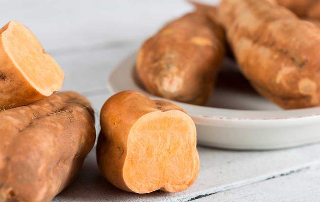 탄수화물은 ‘혈당 관리의 적’이라는 인식이 강하다. 그러나 식품의 종류와 먹는 방식에 따라 오히려 혈당 관리에 도움이 되는 경우가 있다./사진=클립아트코리아