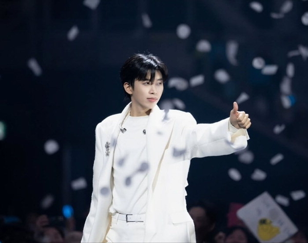 임영웅. 물고기뮤직