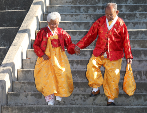 ◇2010년 10월 손을 잡고 횡성한우축제를 찾은 고 강계열-조병만 부부. 사진=연합뉴스