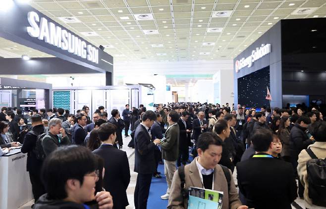 지난 3월 11일 서울 강남구 삼성동 코엑스에서 열린 국내 최대 배터리 행사 '인터배터리 2026'가 관람객들로 북적이고 있다. (사진=방인권 기자)