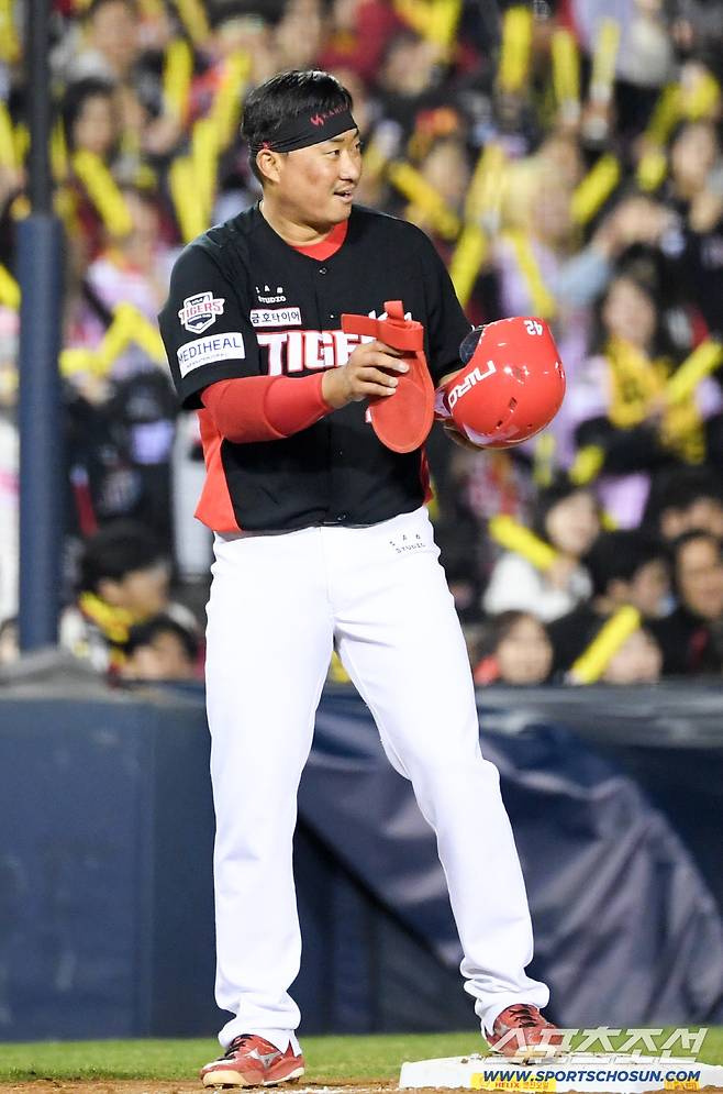 1일 잠실구장에서 열린 LG와 KIA의 경기. KIA 김태군이 숨을 고르고 있다. 잠실=박재만 기자 pjm@sportschosun.com/2026.04.01/