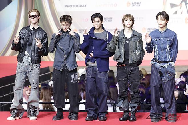 2025 SBS 가요대전 레드카펫 행사에 참석한 코르티스. 25.12.25 ⓒ이혜영 기자 lhy@hankooki.com