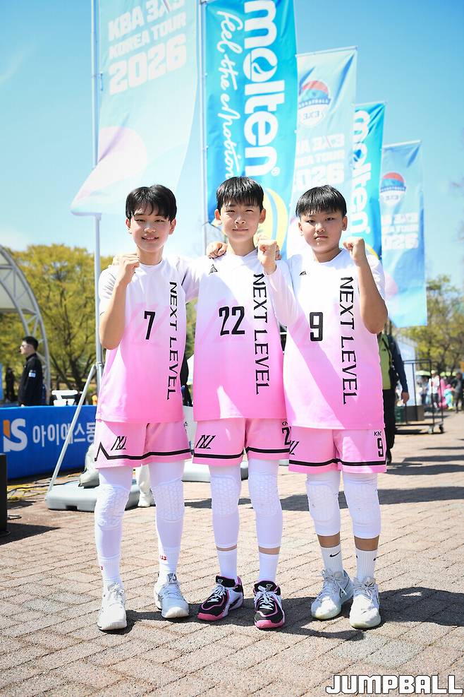 ▲넥스트레벨 A 마시현(좌)-전유찬(중)-소유찬(우)