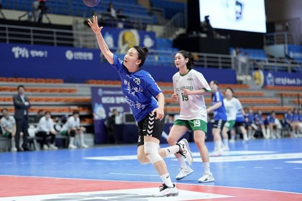 사진 광주도시공사 이효진 돌파슛