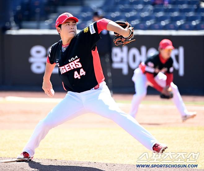 19일 대전한화생명볼파크에서 열린 KIA와 한화의 시범경기. KIA 선발투수 이태양이 역투하고 있다. 대전=허상욱 기자wook@sportschosun.com/2026.03.19/