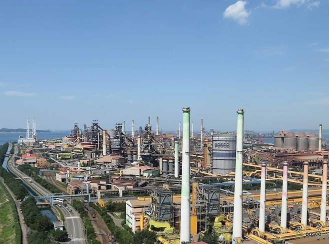 포항제철소 전경. <포스코>