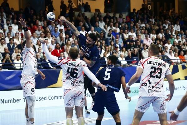 사진 2025/26 Machineseeker EHF 남자 핸드볼 챔피언스리그 베스프렘과 파리 생제르맹 경기 모습, 사진 출처=베스프렘