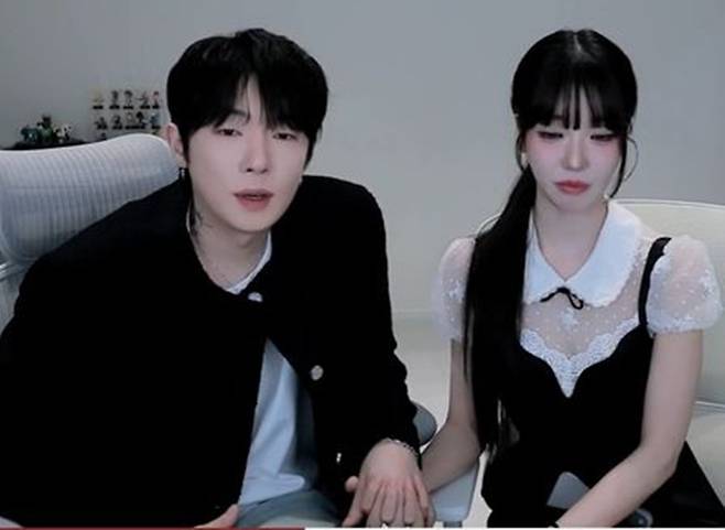 ▲ 케이(왼쪽), 과즙세연. 출처ㅣ케이 방송 캡처