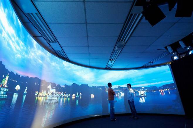 4K-UHD 세계 최초 지상파 개발 성과 (사진=ETRI 제공)