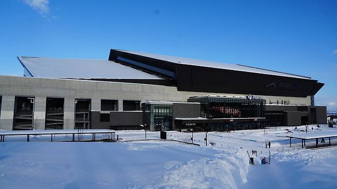 일본 훗카이도에 위치한 개방형 돔구장 에스콘필드 전경. 나운규 기자 sendme@cctoday.co.kr