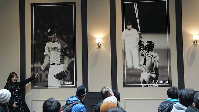 일본 훗카이도에 위치한 개방형 돔구장 에스콘필드는 프로야구 경기나 공연이 없을 때 돔구장을 관람할 수 있는 돔투어 프로그램을 운영하고 있다. 나운규 기자 sendme@cctoday.co.kr