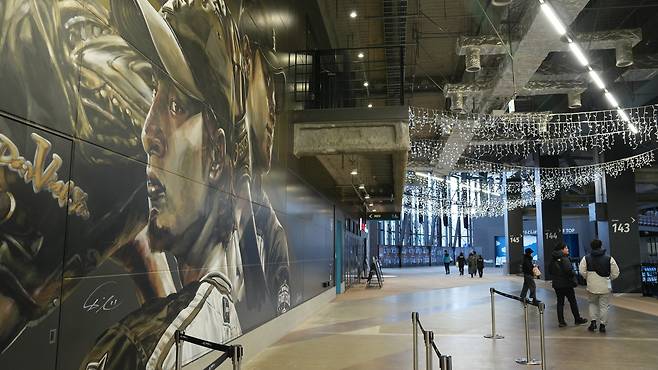 일본 훗카이도에 위치한 개방형 돔구장 에스콘필드 실내 전경. 나운규 기자 sendme@cctoday.co.kr