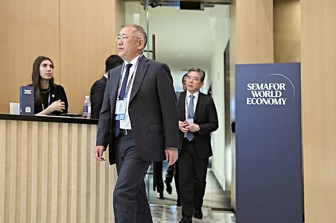 2026 세마포 월드 이코노미 행사에 참석한 현대차그룹 정의선 회장