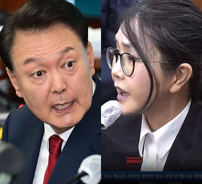 비상계엄을 선포해 내란 우두머리 혐의로 재판에 넘겨진 윤석열 전 대통령이 지난해 4월 21일 오전 서울 서초구 서울중앙지법 417호 법정에 앉아있다. 오른쪽은 김건희 여사가 13일 서울 서초구 서울중앙지법 형사합의33부(이진관 부장판사) 심리로 열린 박성재 전 법무부 장관의 내란 중요임무 종사 혐의 사건의 속행 공판에 증인으로 출석해 증언하고 있는 장면. 뉴스1, 연합뉴스