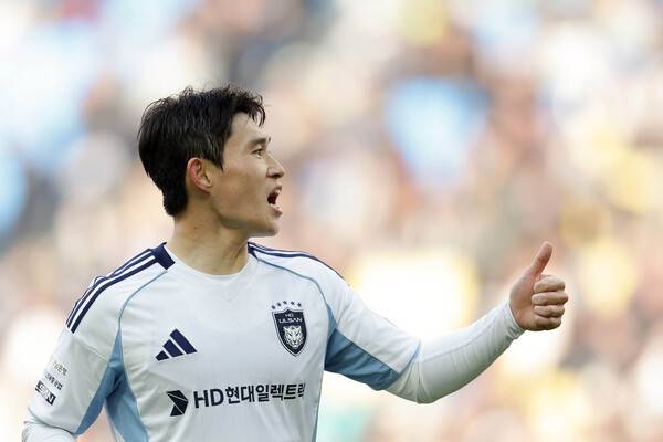 말컹 이즈 백' 울산 HD, FC서울에 호랑이굴 불패 신화 이어간다...사진은 울산HD 이동경.(사진제공=울산HD)