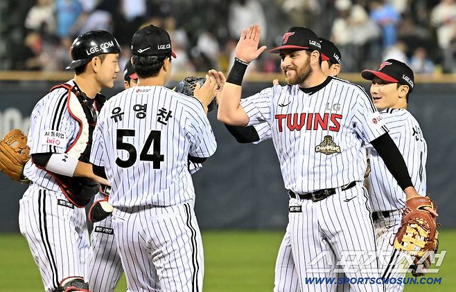 역전포 오스틴+마무리 유영찬=LG 트윈스 8연승 질주.