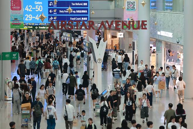 인천국제공항 제1여객터미널 면세 구역. 연합뉴스