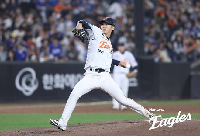 한화 이글스 좌완 영건 황준서가 15일 대전 한화생명 볼파크에서 열린 2026 신한 SOL KBO리그 삼성 라이온즈와의 팀 간 2차전에서 3이닝 무실점으로 호투했다. 사진 한화 이글스