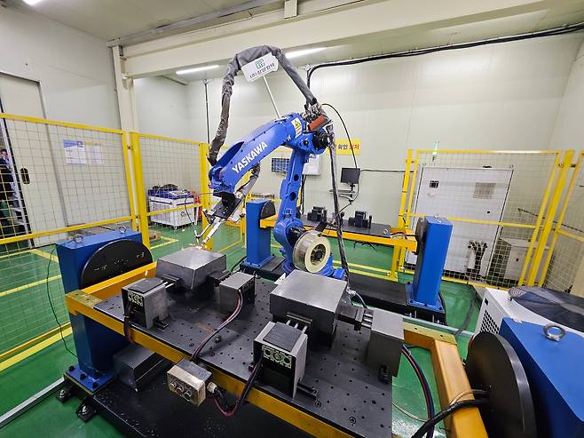 삼양컴텍 경기도 안성공장에서 K2 전차에 탑재되는 방탄 제품이 생산되고 있다. /박용선 기자