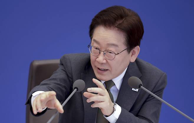 4월14일 이재명 대통령이 청와대에서 열린 국무회의 겸 비상경제점검회의에서 발언하고 있다. ⓒ연합뉴스