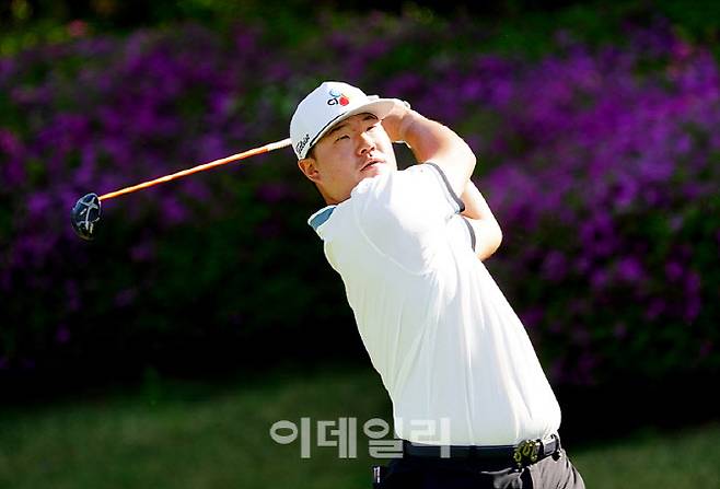 임성재가 24일 경기 파주시 서원밸리CC에서 열린 KPGA 투어 우리금융 챔피언십 2라운드에서 경기하고 있다. (사진=이데일리 골프in 김상민 기자)