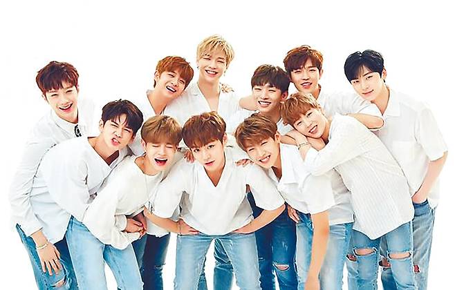 2017년 엠넷 오디션 프로그램 ‘프로듀스 101 시즌2’에서 결성된 보이그룹 ‘워너원’이 활동 종료 뒤 7년 만에 리얼리티 프로그램으로 재결합을 알렸다. CJ ENM 제공