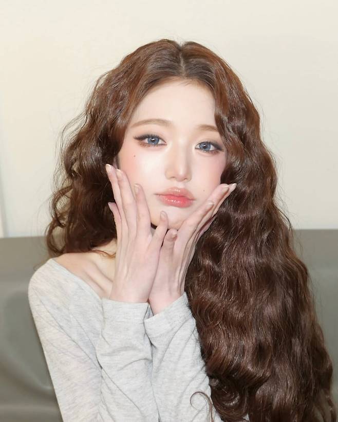 사진 = 장원영 인스타그램