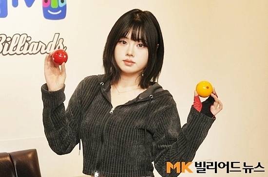 2017년부터 SOOP 인기 스트리머로 활동해온 겜순이녜가 최근 당구레슨을 받으며 당구 재미에 푹 빠졌다. 당구심판 3급 자격증까지 딴 겜순이녜는 실력을 쌓아 동호인대회에도 참가하고 싶다고 말했다.