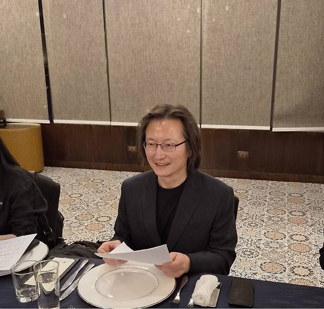 주병기 공정거래위원장이 7일 필리핀 마닐라의 한 호텔에서 개최한 동행기자단 간담회에서 발언하고 있다.(공정거래위원회)