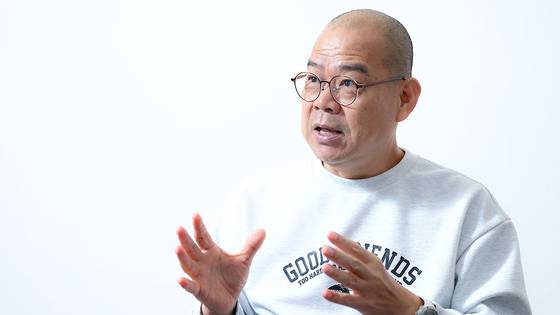 삼성화재에서 29년간 근무하고 은퇴한 박경식(57)씨가 서울 상암동 중앙일보에서 자신의 은퇴 후 삶에 대해 이야기하고 있다. 김종호 기자