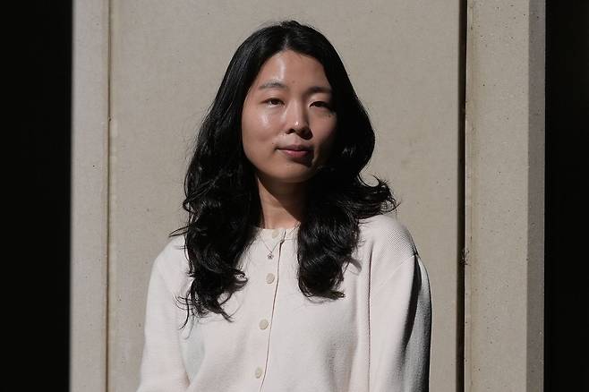 지난 3월 미국 스탠퍼드대 캠퍼스에서 이신우 박사후연구원. AP=연합뉴스