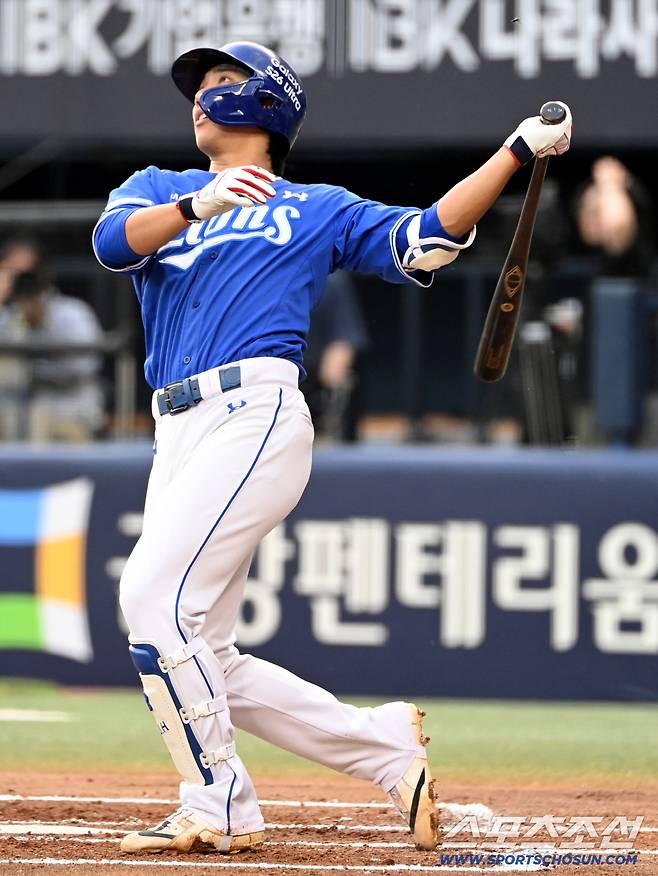 14일 잠실야구장에서 열린 삼성과 LG의 경기. 2회초 무사 만루 이재현이 선제 만루홈런을 치고 있다. 잠실=허상욱 기자wook@sportschosun.com/2026.05.14/
