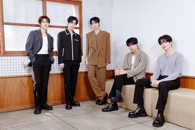 제로베이스원 미니 6집 인터뷰 / 사진 제공=웨이크원