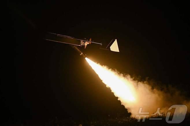 2026년 5월 16일(현지시간) 우크라이나군이 AFP통신에 공개한 장거리 드론의 발사 모습. AFP 뉴스1