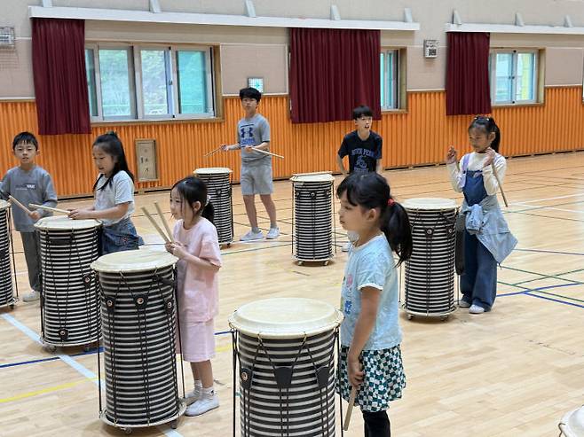 대덕초 '난타체험프로그램' (사진=대전교육청 제공)