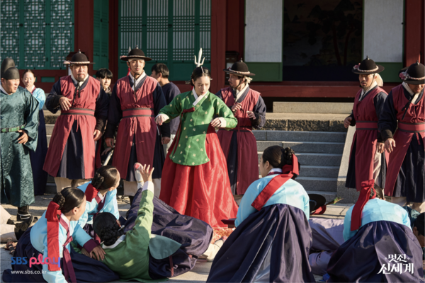 SBS 드라마 '멋진 신세계' 속 한 장면. SBS 제공