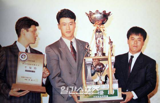 1991년 91년 빙그레 세 번째 준우승을 이끈 이강돈 장종훈 이정훈(왼쪽부터). IS 포토