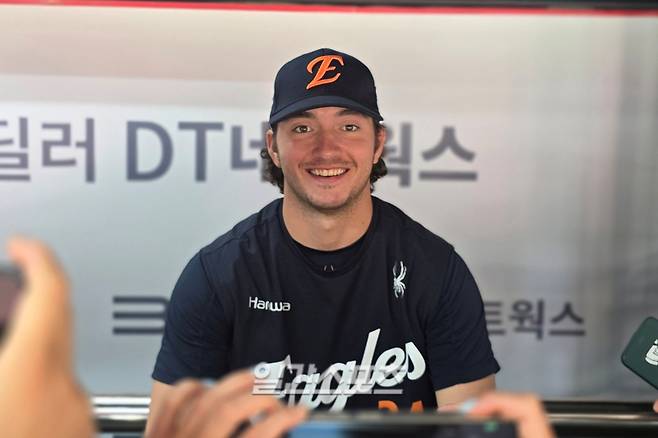 지난 17일 수원에서 만난 한화 화이트. 수원=윤승재 기자