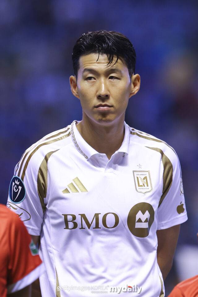 손흥민(LAFC)이 지난 4월 크루주 아술과의 2026 북중미카리브축구연맹(CONCACAF) 챔피언스컵 8강 2차전 경기를 준비하고 있다./게티이미지코리아