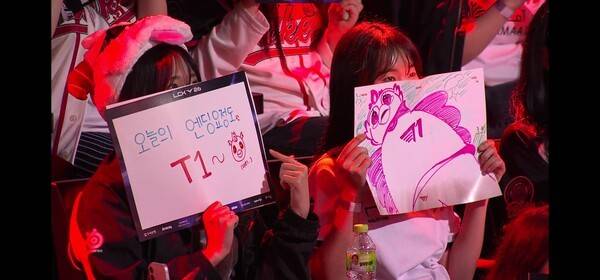 20일 서울 종로구 롤파크에서 열린 2026 LCK 정규 시즌 2라운드 1경기 3세트에서 T1이 풀세트 접전 끝에 키움 DRX를 제압하고 레전드 그룹 진출을 확정했다. (T1 & KRX =2:1)./사진=네이버 치지직 라이브영상 캡처