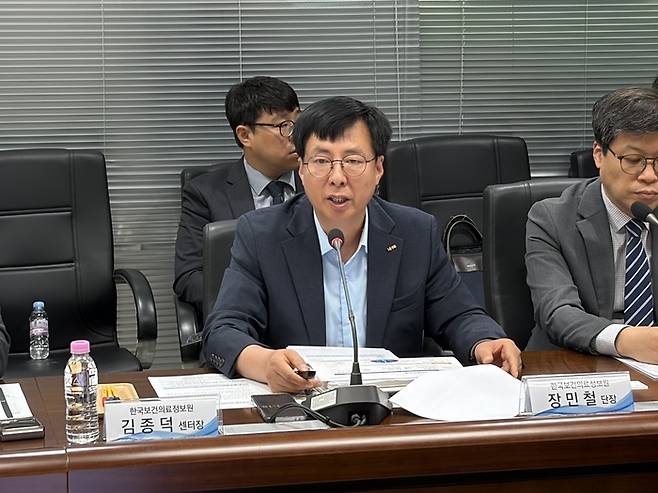 김종덕 한국보건의료정보원 국가바이오빅데이터센터장이 20일 서울 중구 의정원에서 '개인 중심 통합 데이터 구축·활용 방안'을 소개했다.(사진=과학기자협회)